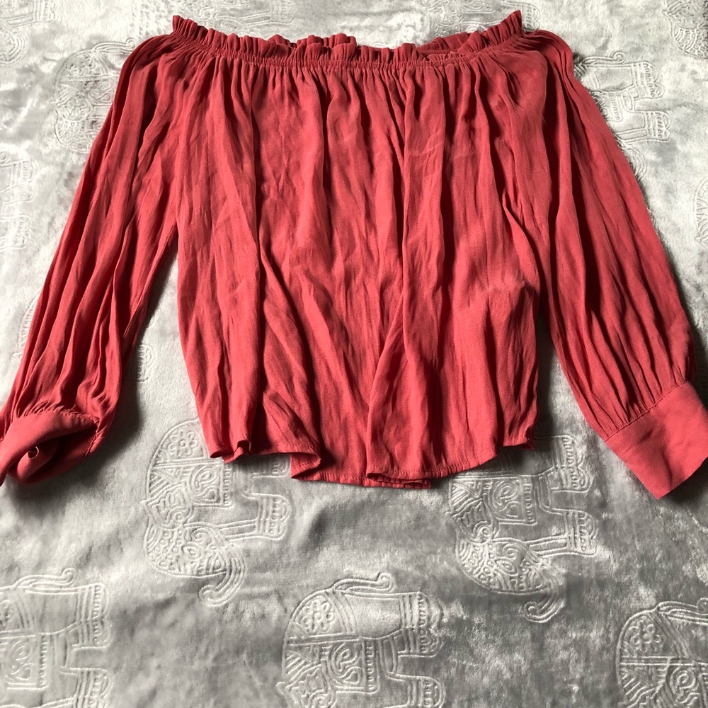 Off the shoulder long sleeve